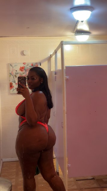 Busty Caribbean hottie Ready to Please you 💦 - NEW PHOTOS 💦💦
