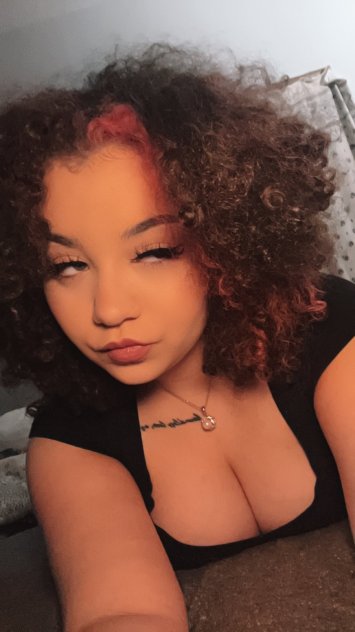 Escort available now
