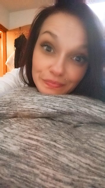 You want 2 spunk n PLAY with a sweet freak in the sheets.
