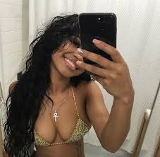 Exotic petite beauty seeking a companion 💋
