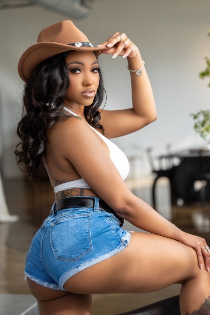 💎 Sensual. Selective. Unforgettable. 💎
