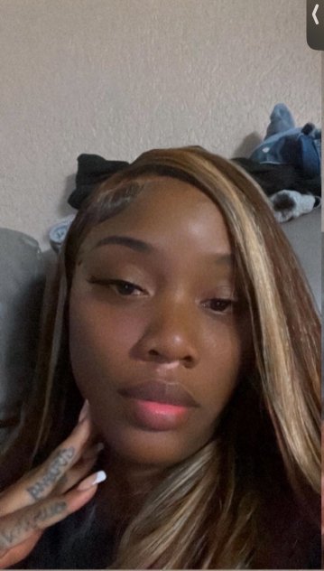 Your Place or mine 🍷 Let me Take care of all your needs
