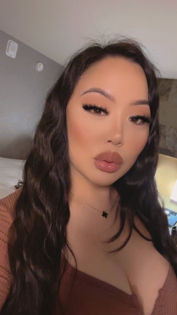 Visiting‼️✨❤️ Highly Reviewed ✨❤️ chinese Bombshell ✨❤️ Juicy butt ✨❤️
