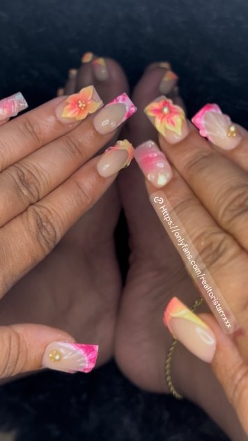 💦Squirting Tori Starr| 😜Nice booty melons
