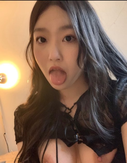 AM INDEPENDENT 💯 MY WET 💦 cunt WANT YOUR HARD schlong 🍆INSIDE ME 🤤
