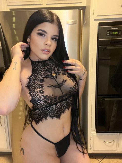 It's not Christmas yet and I already want to give you your good night
