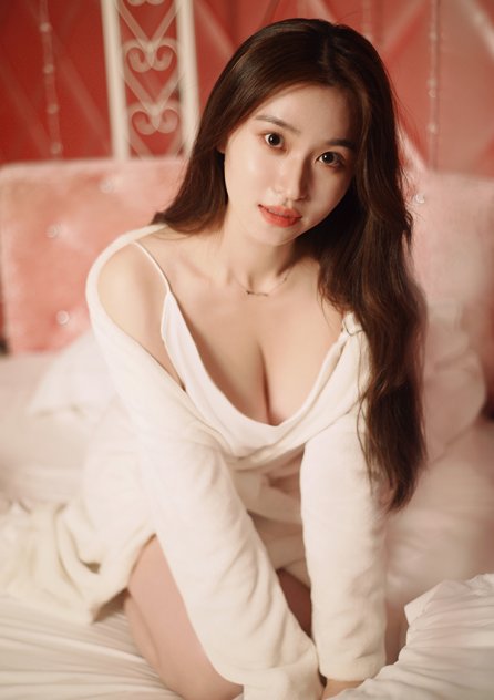 Fine oriental girl GF broad
