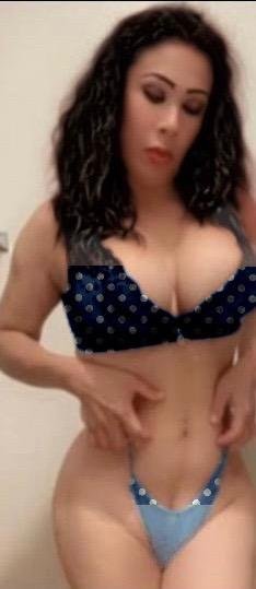 Pretty latina AVAILABLE NOW
