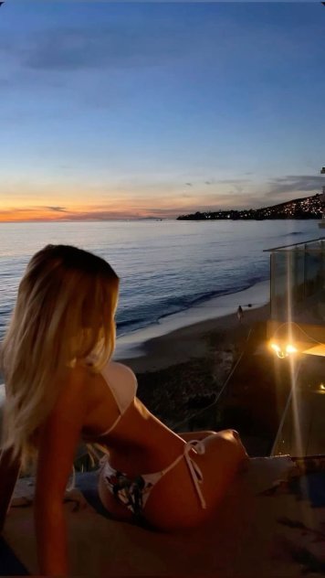 🍒🍒 HOT ravishing EUROPEAN girl girlfriend chick 🍒🍒 THAT bitch girlfriend broad OF YOUR DREAM!!! 🍒🍒
