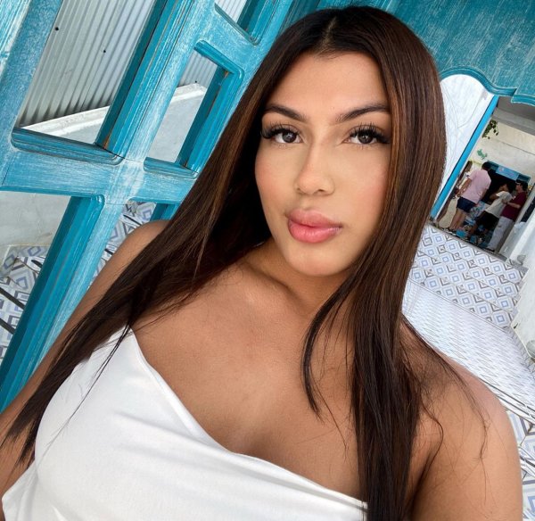 I’m available for hookup both incall and outcall
