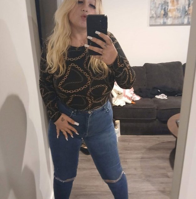 Pretty pink😈🫵🏼💄🫦
