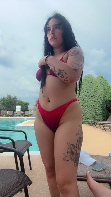 Soy una chica de Sweetbriar que busca divertirse
