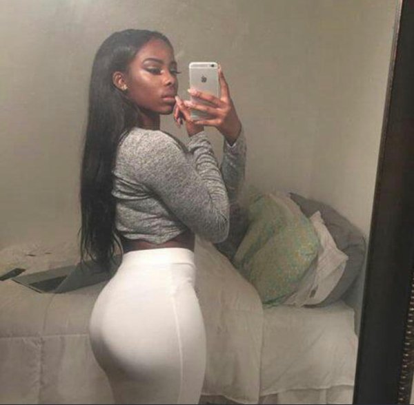 New Bella y perversa papi ven a comerme
