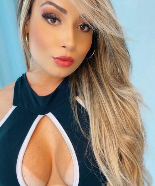 Attractive playful, and drama-free. Verified pics, no rush
