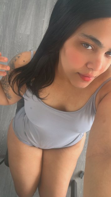 Hola soy una francesa attractive
