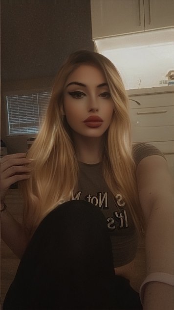 AMBER AKA BAMBI & THE ONE n ONLY JENNA SKYE 🤤💋🔥💕 AVAILABLE NOW
