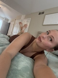 Hi stud just my pusssy is 💟shaved and lovely Love sex.
