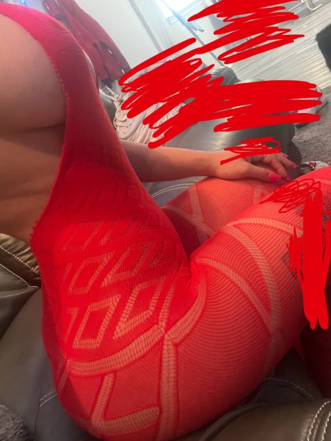 Beautiful Horny Queen at Your Service
