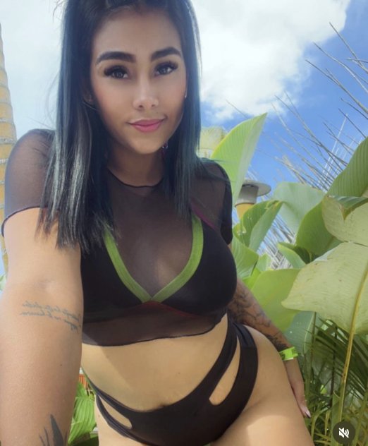 All holes available for hookups and long fun
