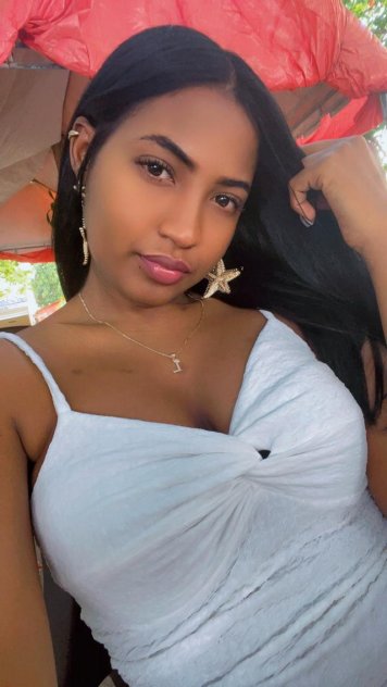 Lovely Divertida y con muchas ganas de hacerte venir rico papi
