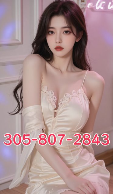 Elite brunette playmate!305-807-2843
