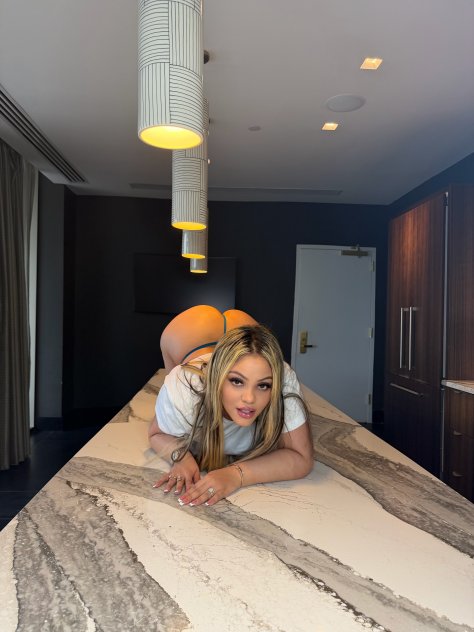 Fine Latin chick girlfriend broad I do call verification I go out alone with depocito c
