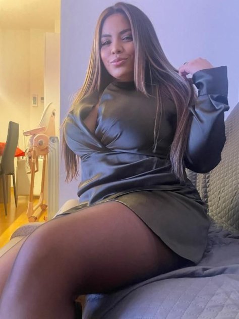 BEAUTIFULL AND pretty older
