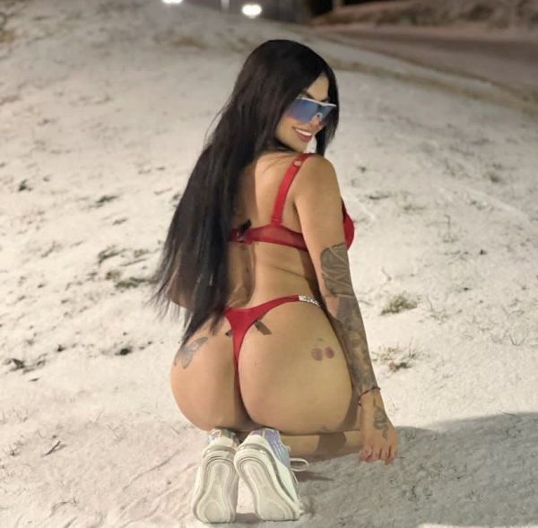 Female escort in Birmingham (Anal,Banana split,Nuru massage body to unprotected
) #6