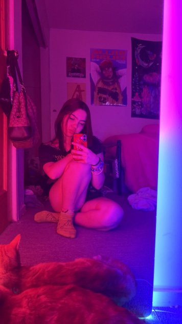 Love to have fun🍑💦
