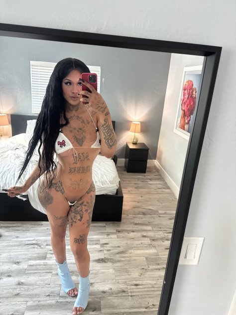 Sleazy Tr@ns3xual ready to play
