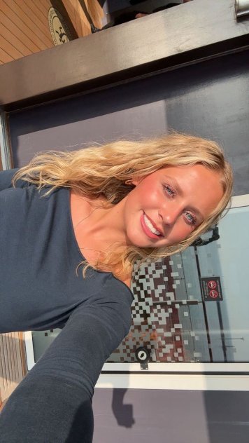 😍I&rsquo;m available💜 for fun🥵❤️&zwj;🔥 both incall and outcall
