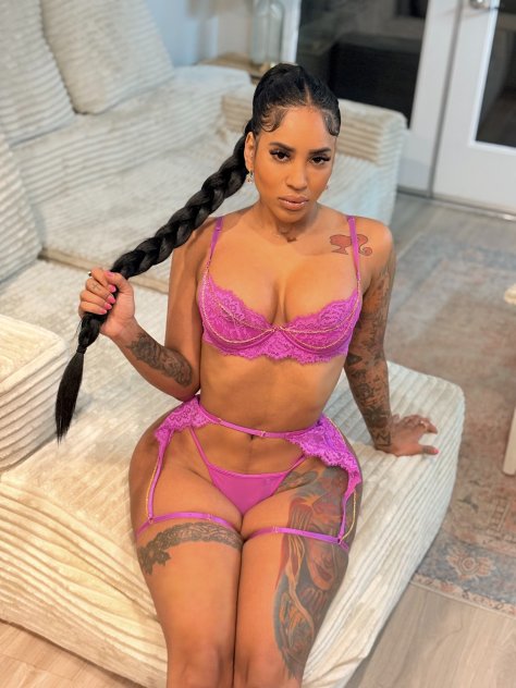 Ready for party 💸
