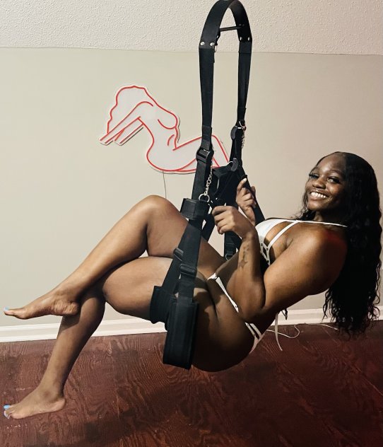 🍭🍪🍫 sexy AND AVAILABLE🍫🍨🍭
