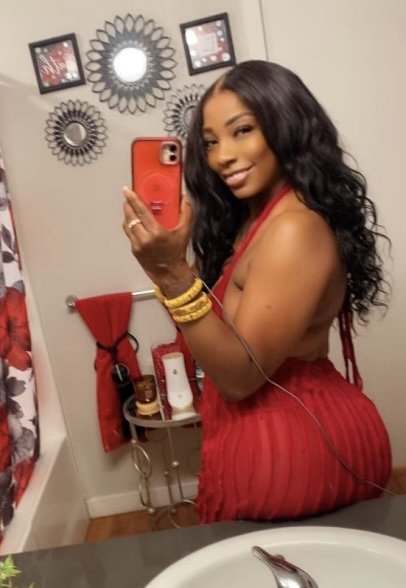 Sensual ebony sweetie
