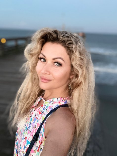 Beautiful and free-spirited lady
