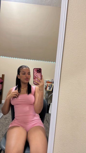 I'm available, I'm a pretty hispanic
