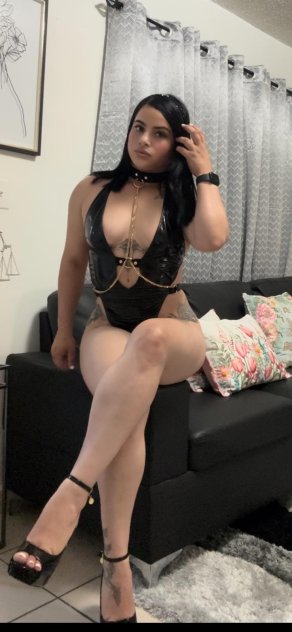 Female escort in Miami (Cubanita latina muy caliente
) #1