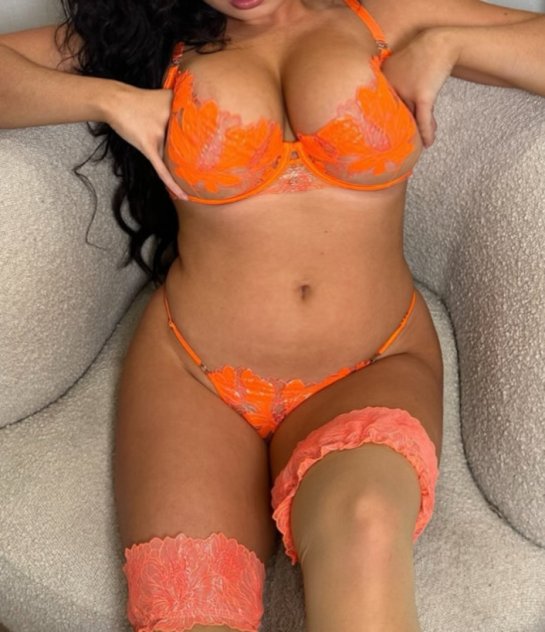 Come relieve some stress with me
