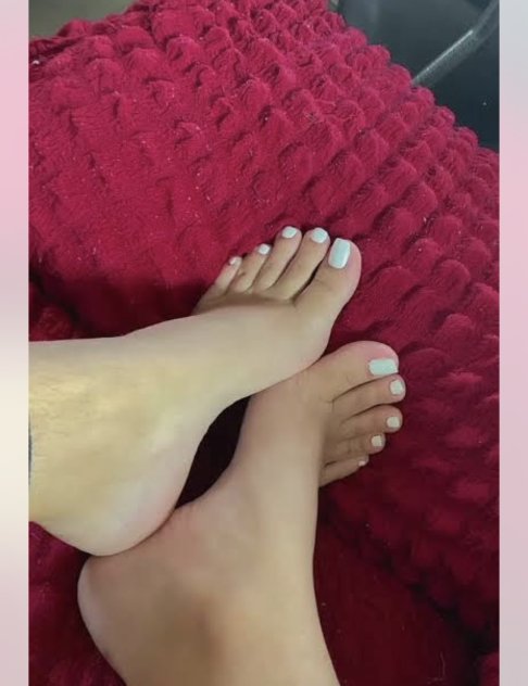 Hola papi 💋 I&rsquo;m PULAR ROSARIO, proudly Cuban 🇨🇺 with natural curves
