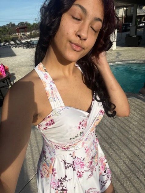 Love to have fun 💕
