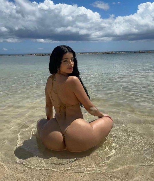 😈 Curiosity brought you here&hellip; 🤫Desire will make you leave me a messa
