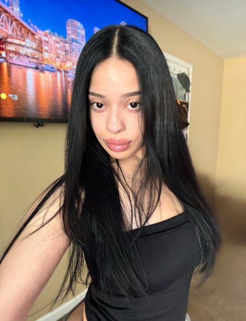 All holes available for hookups and long fun
