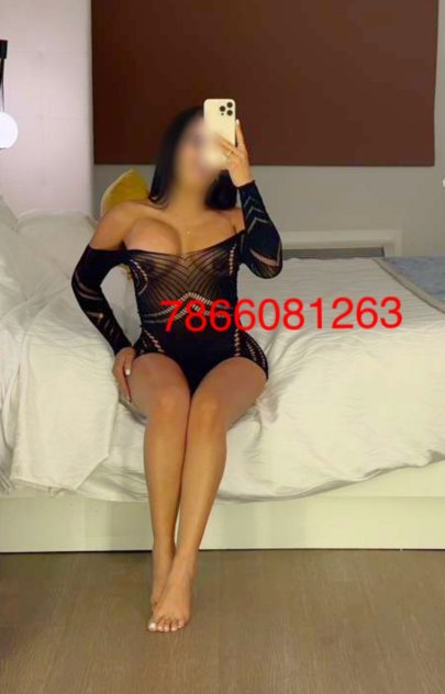 Charming hispanic (786) 608-1263 BBBJ GFE DATY
