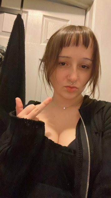 FACETIME SHOW IS AVAILABLE FOR 50$
