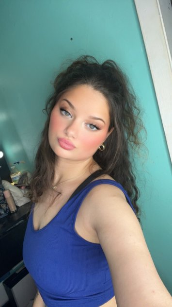 Hot & charming New girl girl chick to satisfy all 💋your sexual fantasy 💦🍑
