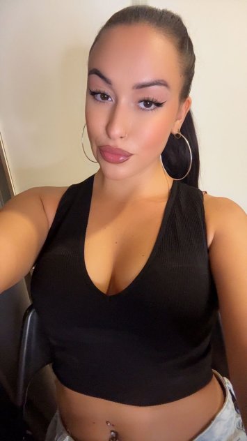 Escorts Available now
