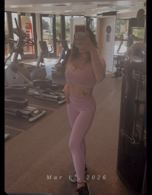 Your hottest bitch lady
