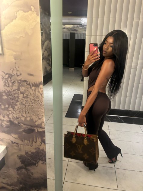 Elegant exotic black available now😍
