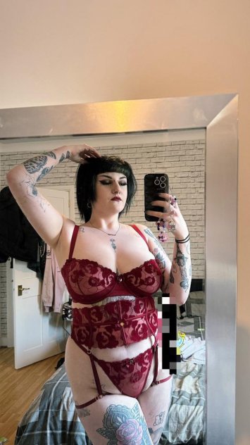 Escorts Available now
