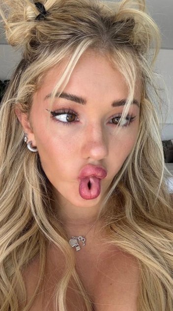 Wet Wet Wet 😛💦😛💦😛💦
